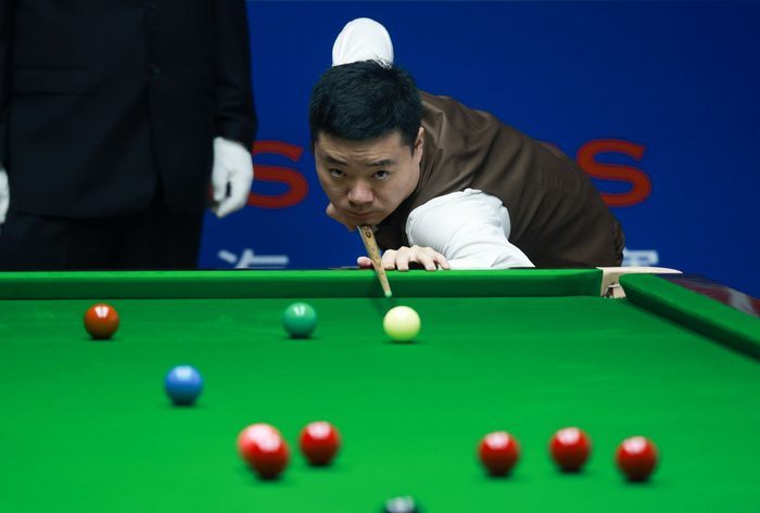 个备受瞩目 个备受瞩目